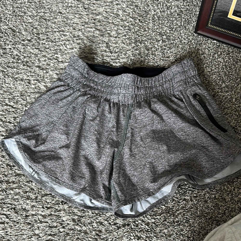 Lululemon hotty hot shorts